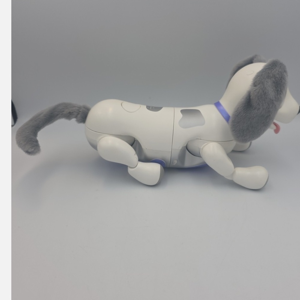 Interactive White and Gray Robotic Dog Toy zoomer